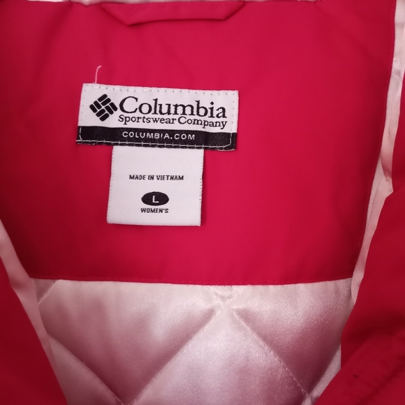Columbia Omni Shield Jacket with Hood. - Picture 6 of 6
